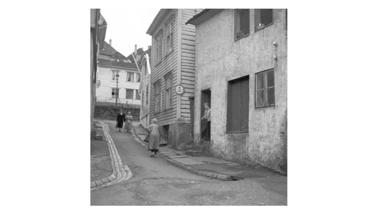 Behind Bryggen - Renovated - Budget Friendly Appartement *