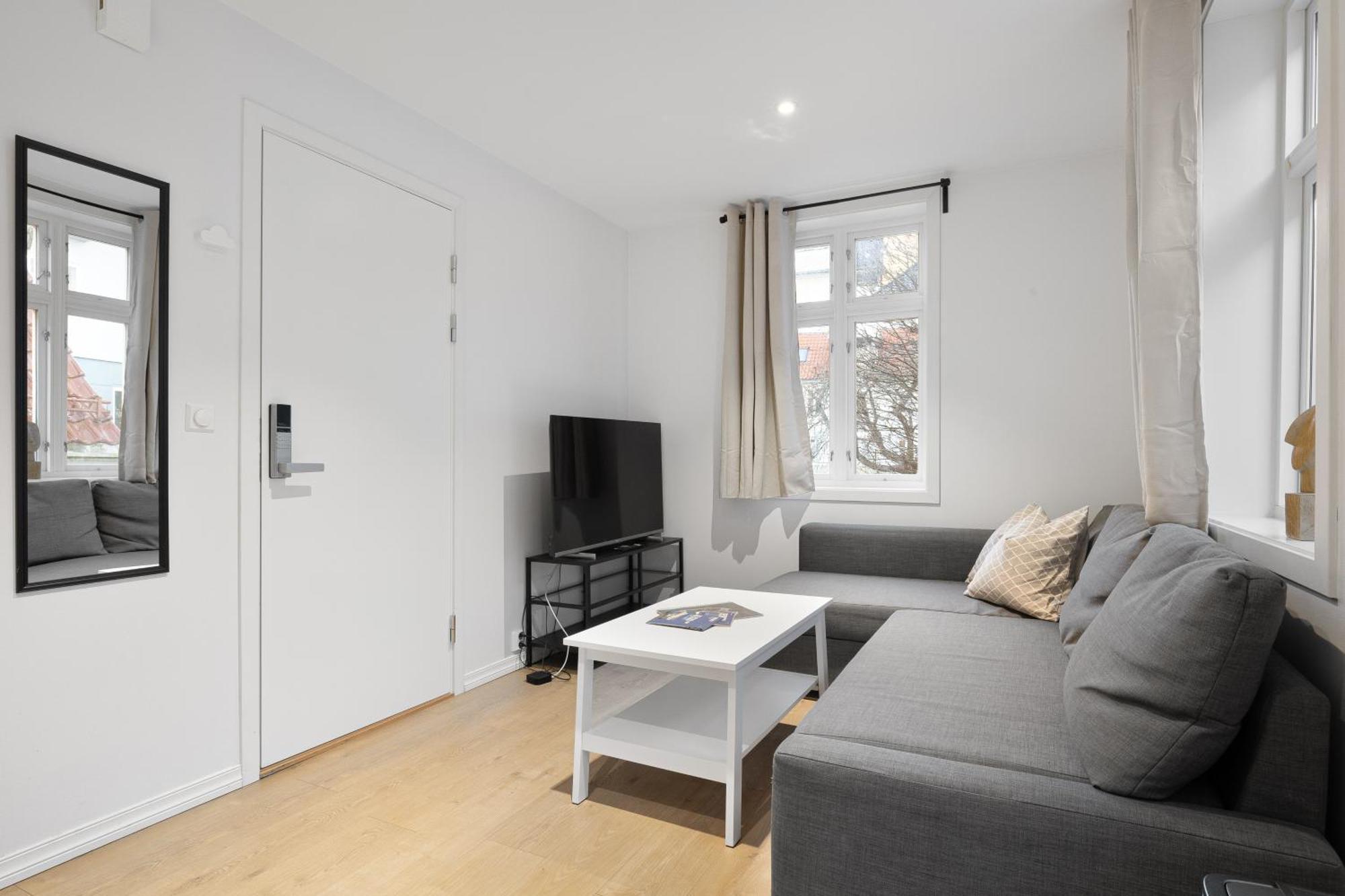 Behind Bryggen - Renovated - Budget Friendly Appartement